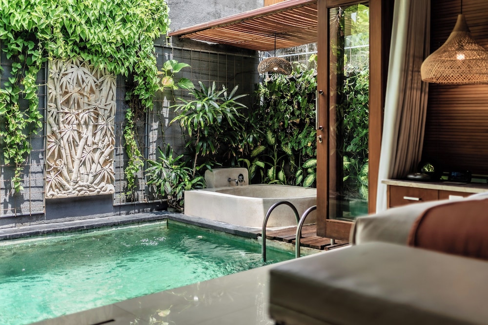 Seminyak Sanctuary Villa by Ini Vie Hospitality, Singapore