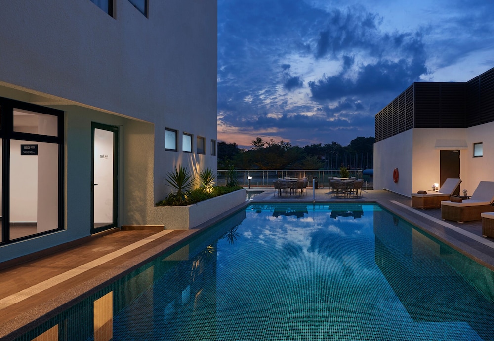 Park Inn by Radisson Putrajaya, Singapore