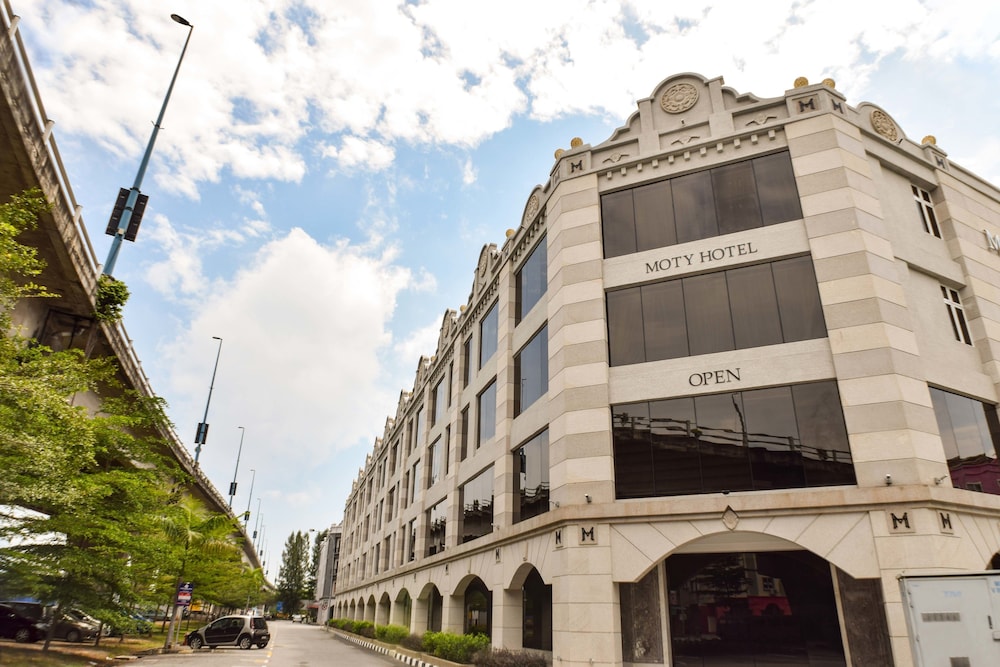Moty Hotel, 4-star hotel in Malacca