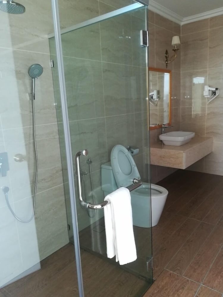 Photo of Tasik Villa International Resort, 4-star hotel in Port Dickson
