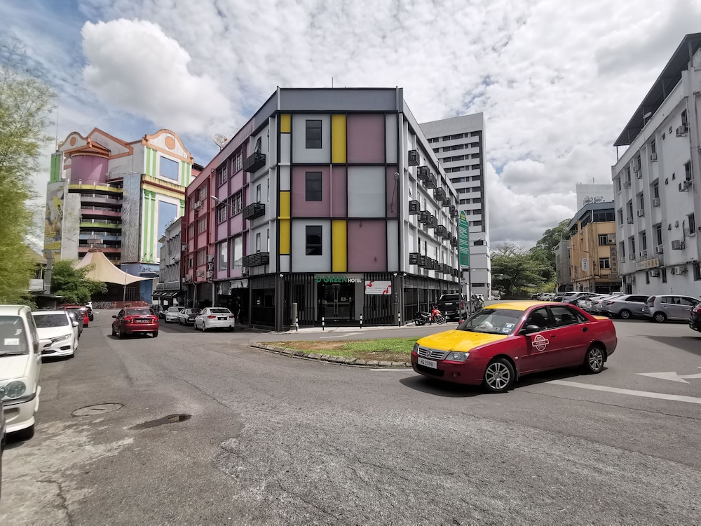 D'Green Hotel Kuching, Singapore