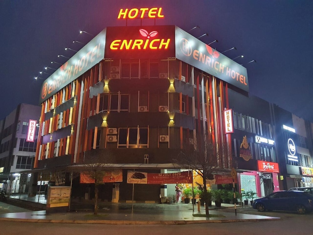 Enrich Hotel Setia Alam by uBook, Singapore