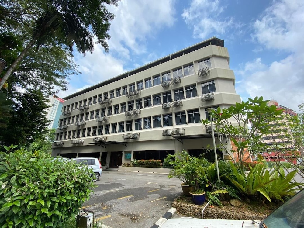 Telang Usan Hotel, Singapore