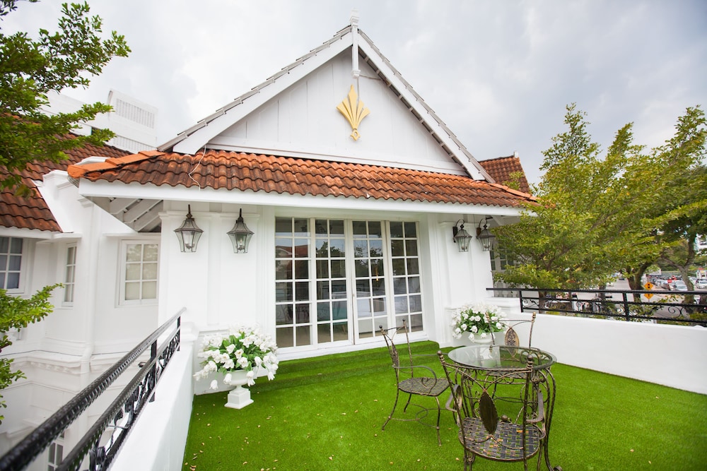 Photo of Apple Heritage Hotel, 3-star hotel in George Town