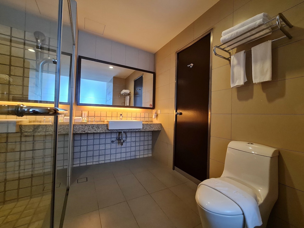 Photo of Swan Garden Hotel, 3-star hotel in Malacca