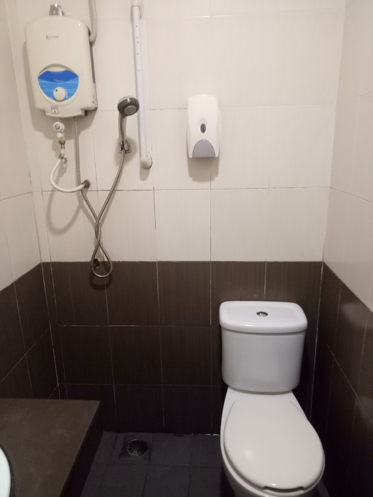 Photo of Sai Villa Hotel, 2-star hotel in Nilai