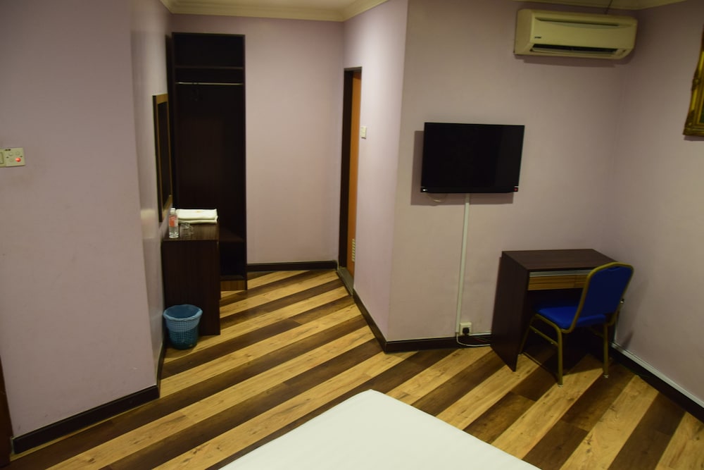 Photo of Sai Villa Hotel, 2-star hotel in Nilai