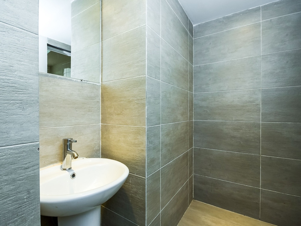 Photo of Hotel O La Mirina Boutique Inn, 2-star hotel in Miri