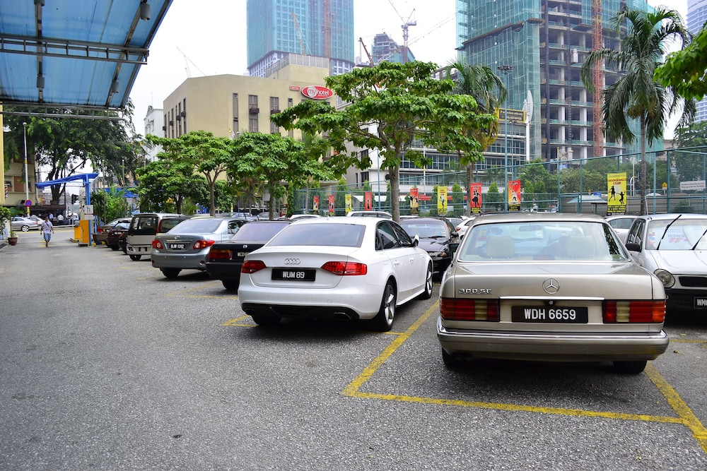 Photo of YMCA Kuala Lumpur, 3-star hotel in Kuala Lumpur (and vicinity)