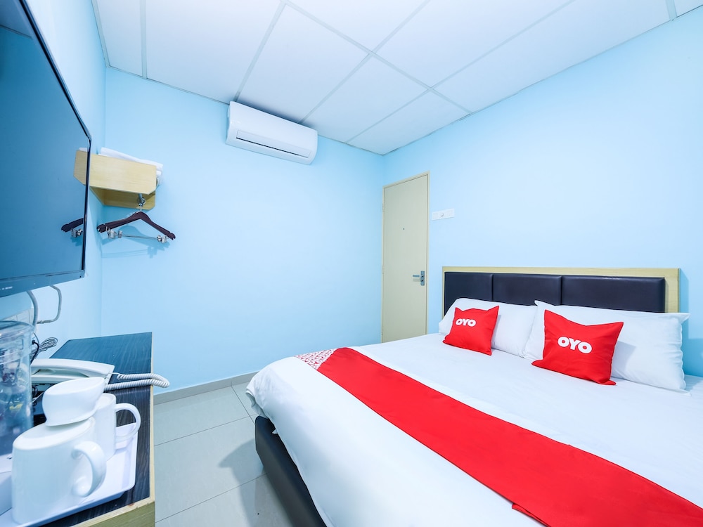 OYO 89842 Hotel 22 Northport, Singapore