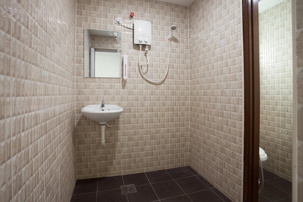Photo of Sam Hotel, 2-star hotel in Sitiawan