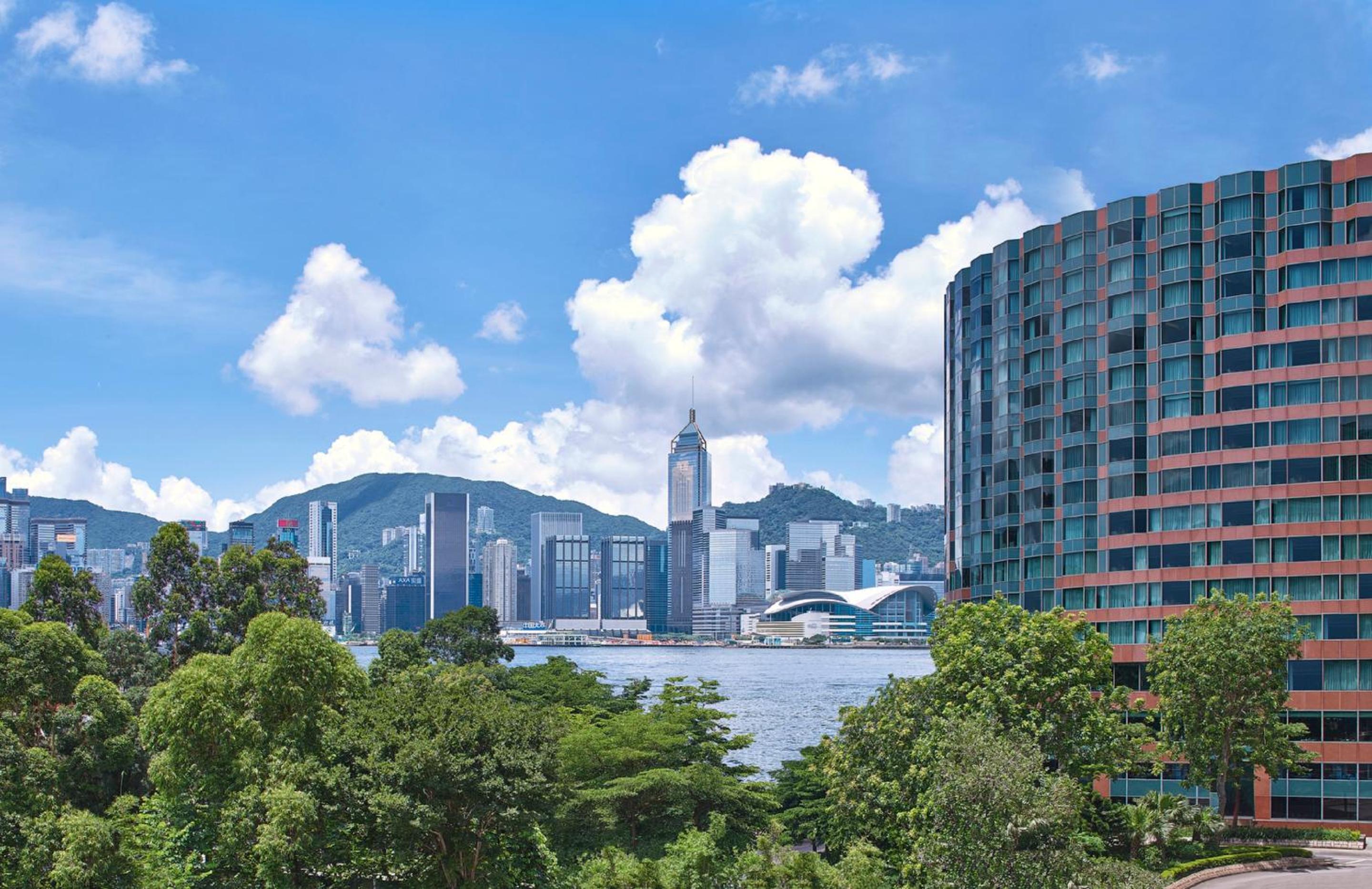 New World Millennium Hong Kong Hotel, Singapore