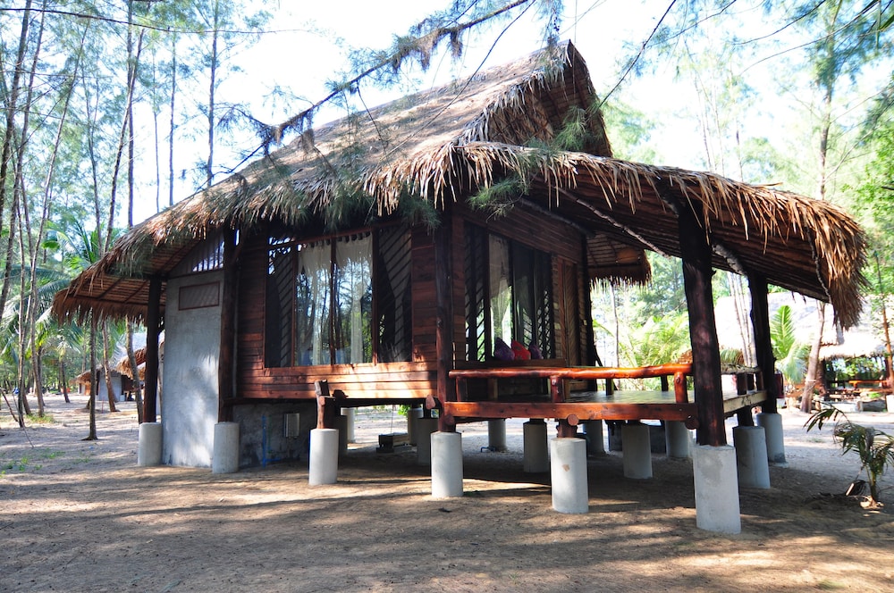 The Moken Eco Village, Singapore