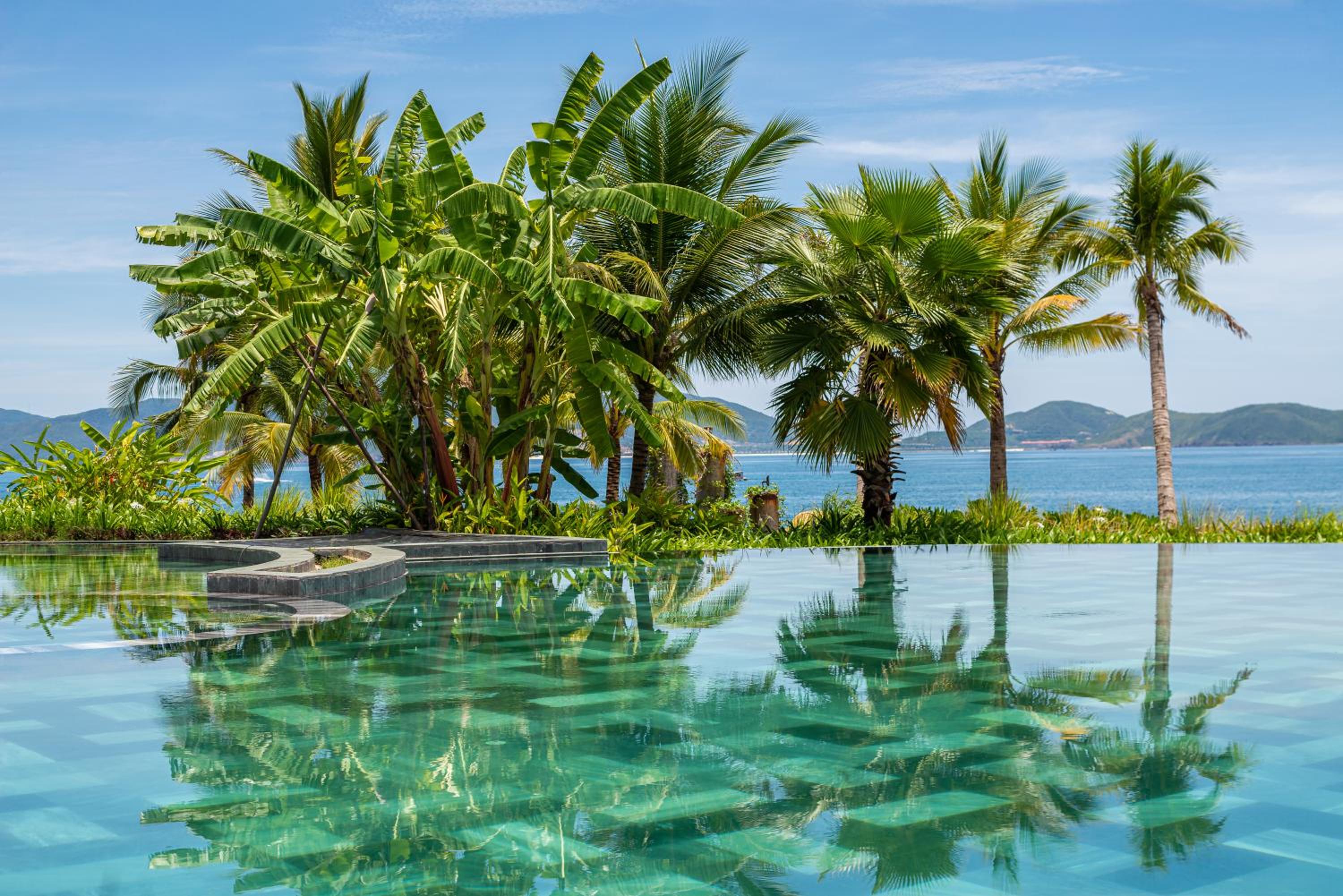 Alibu Resort Nha Trang, Singapore
