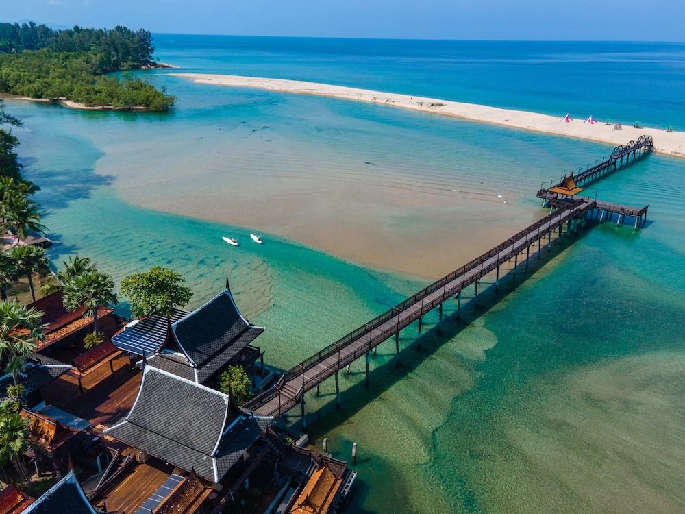 The Hotspring Beach Resort & Spa, Singapore