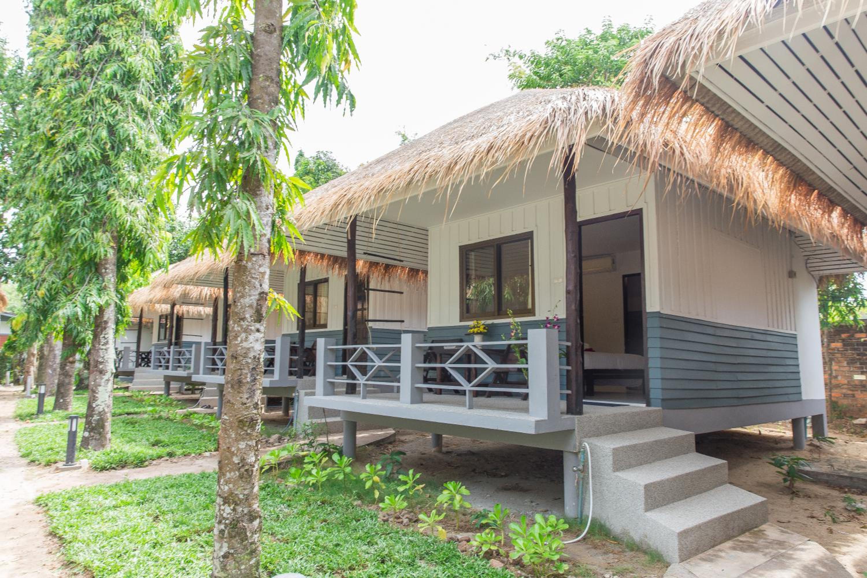 Adarin Beach Resort, Singapore