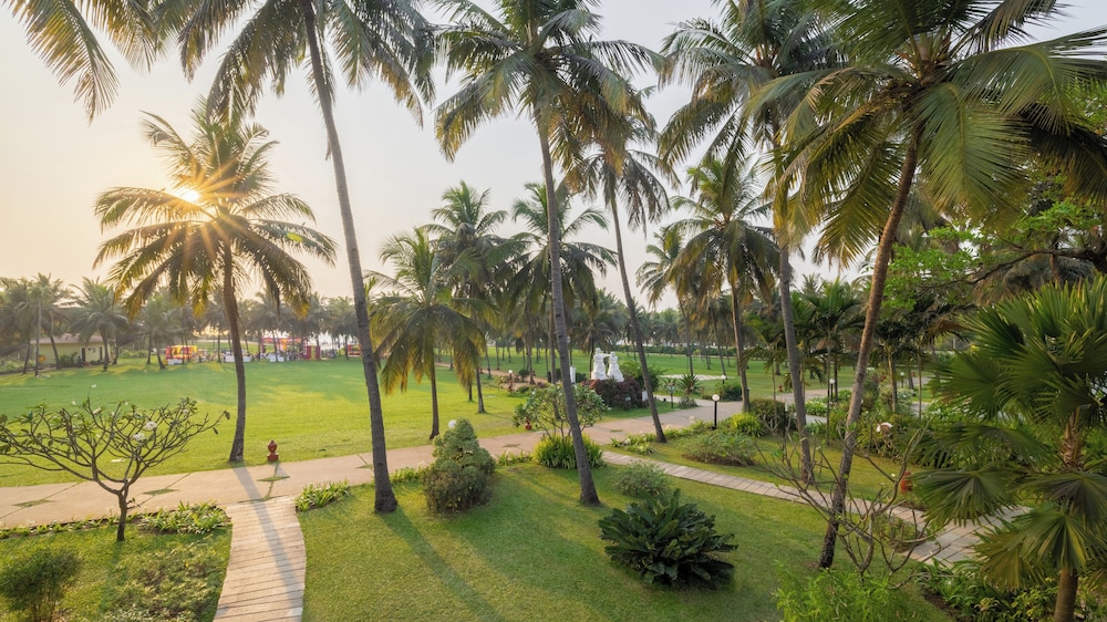 Photo of Novotel Goa Dona Sylvia Resort, 5-star hotel in Cavelossim