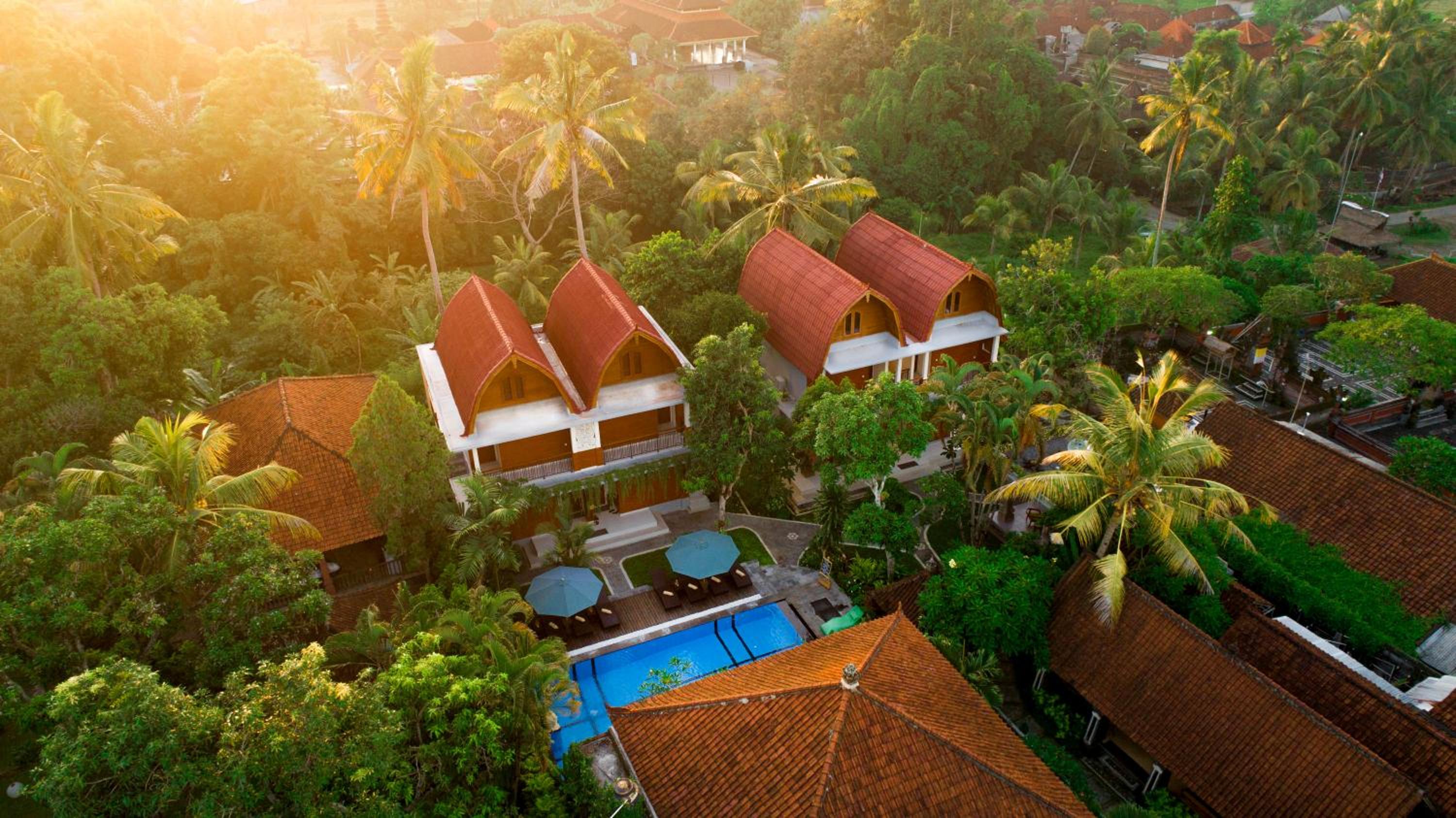 Gunung Merta Bungalows, Singapore