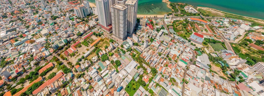 TK Nha Trang Hotel, Singapore