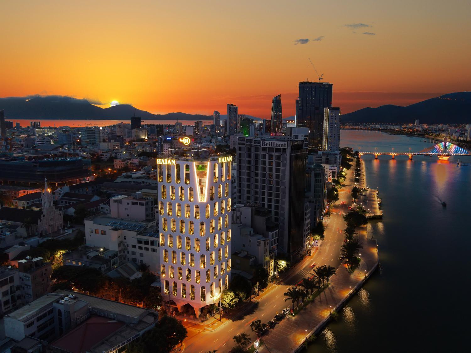 Haian Riverfront Hotel Da Nang, Singapore