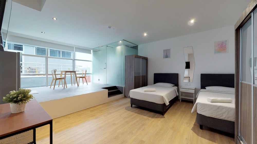 International Service Apartments, Singapore