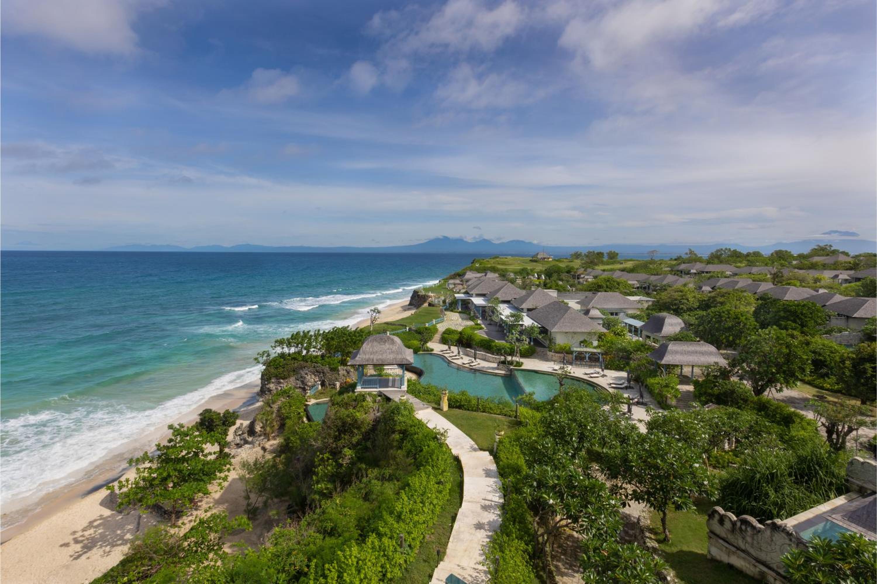 Jumeirah Bali, Singapore