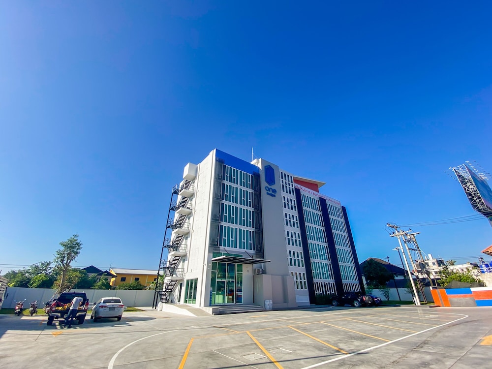 One Budget Hotel Chiang Rai Airport, Singapore