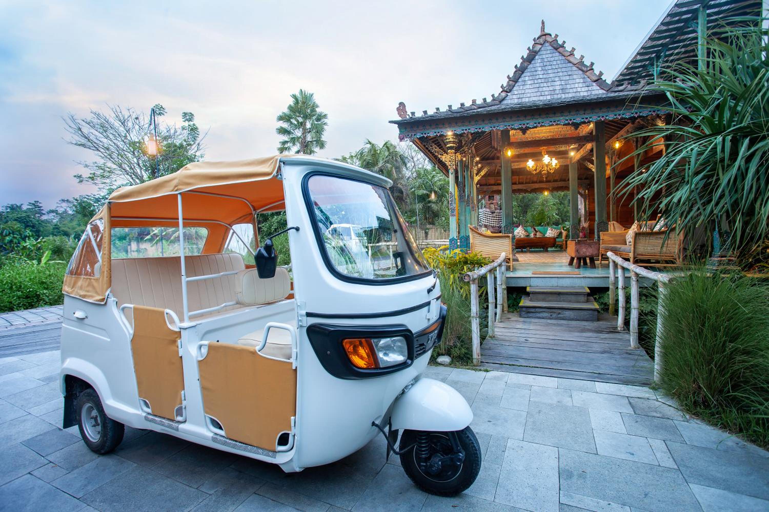 Arya Arkananta Resort & Spa, Singapore