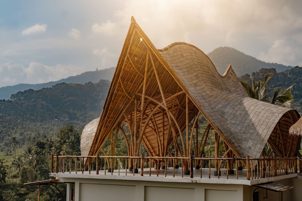 Maha Hills Resort by Mahaprana Experience, Singapore