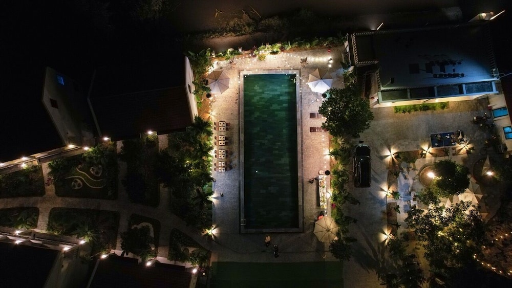 Lalita Tam Coc Resort & Spa, Singapore