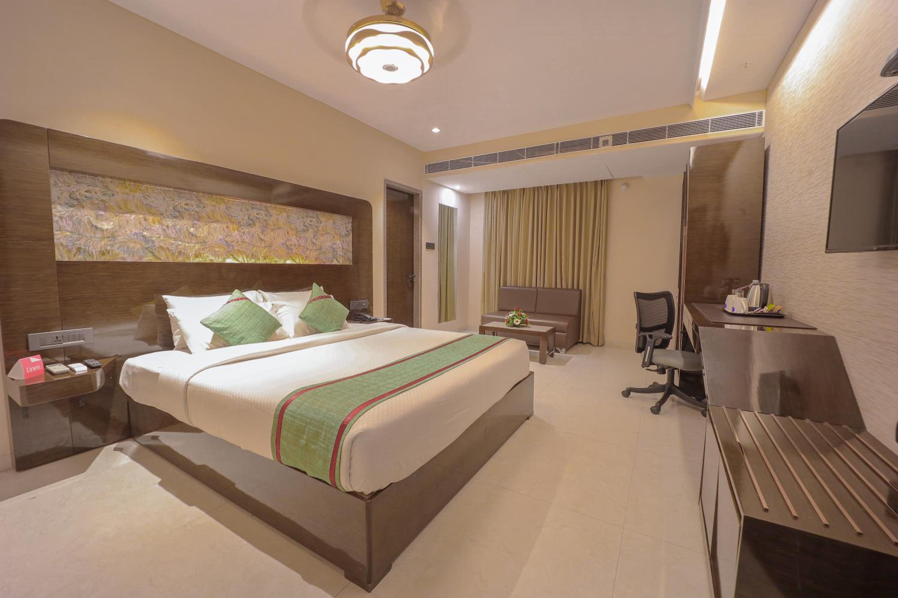 Photo of Zip By Spree Hotels Surat, 3-star hotel in Surat