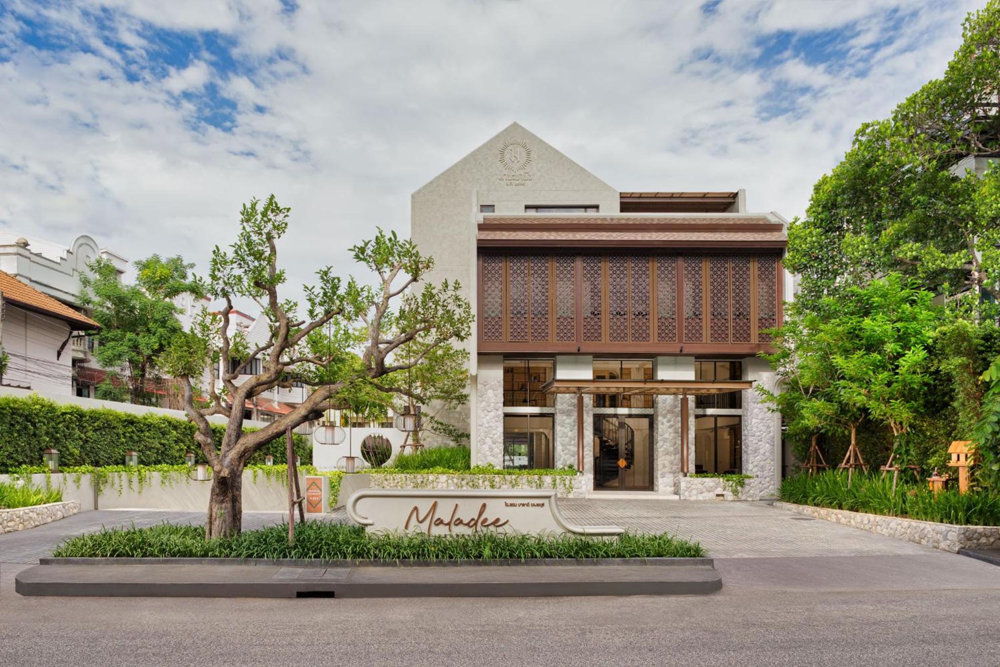 Maladee Rendezvous Hotel Chiang Mai, Singapore