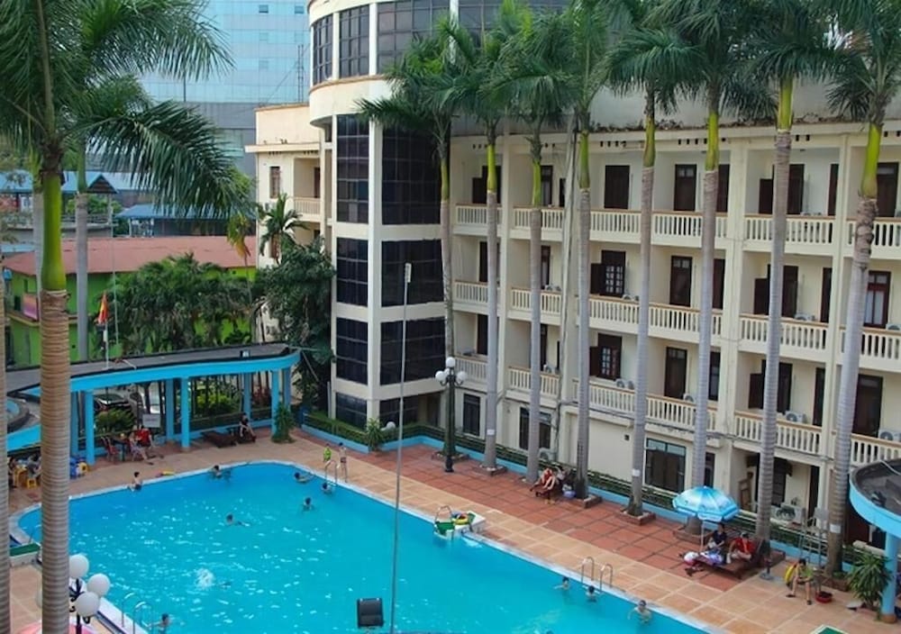 Kim Lien Hotel-7 Dao Duy Anh- Bay Luxury, Singapore