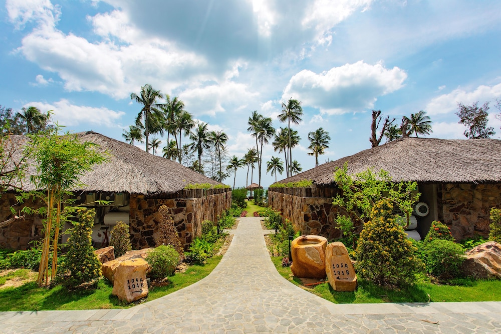 Grand Ocean Bay Resort Phu Quoc, Singapore