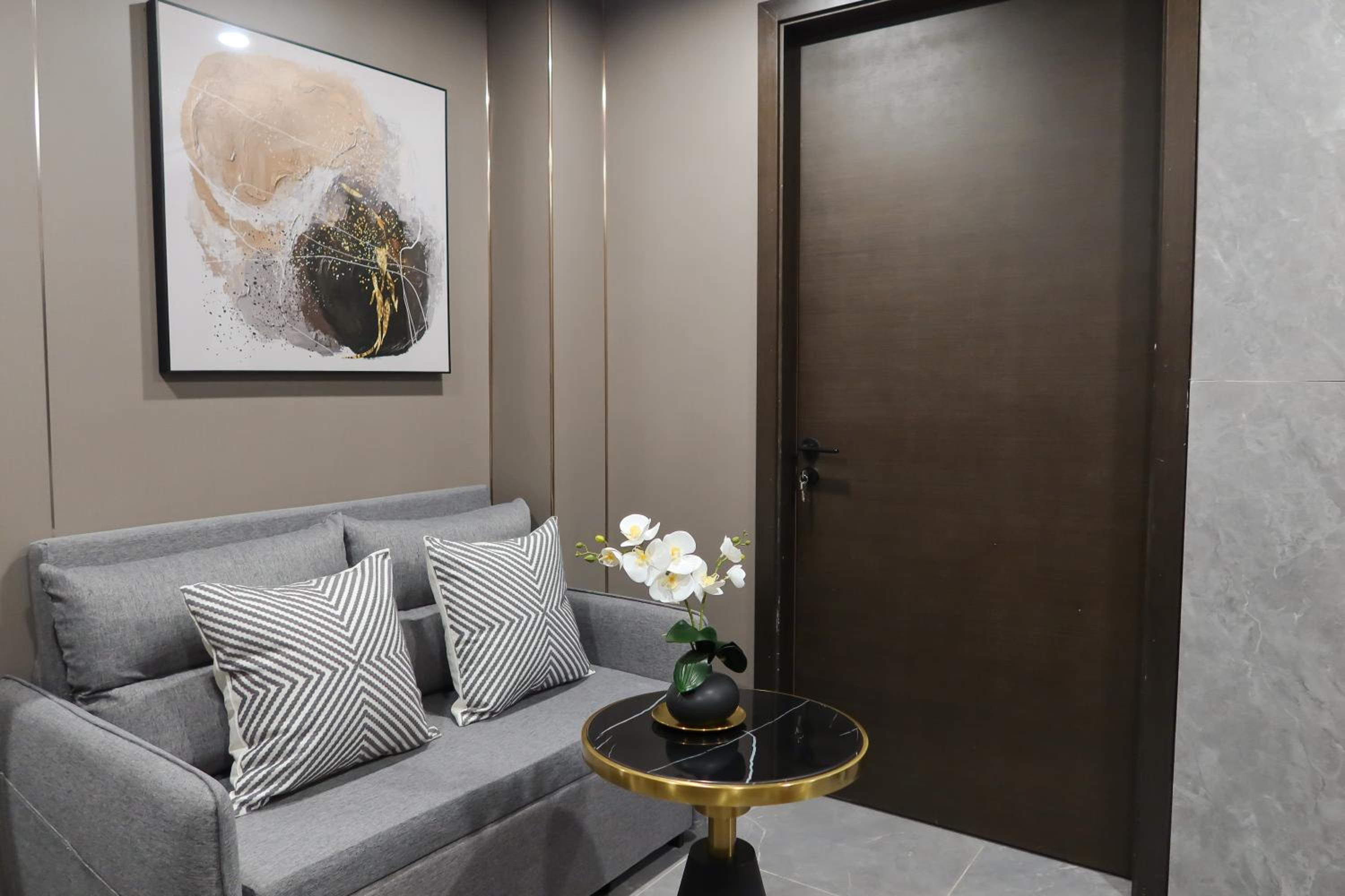 RR Studios & Suites, Singapore