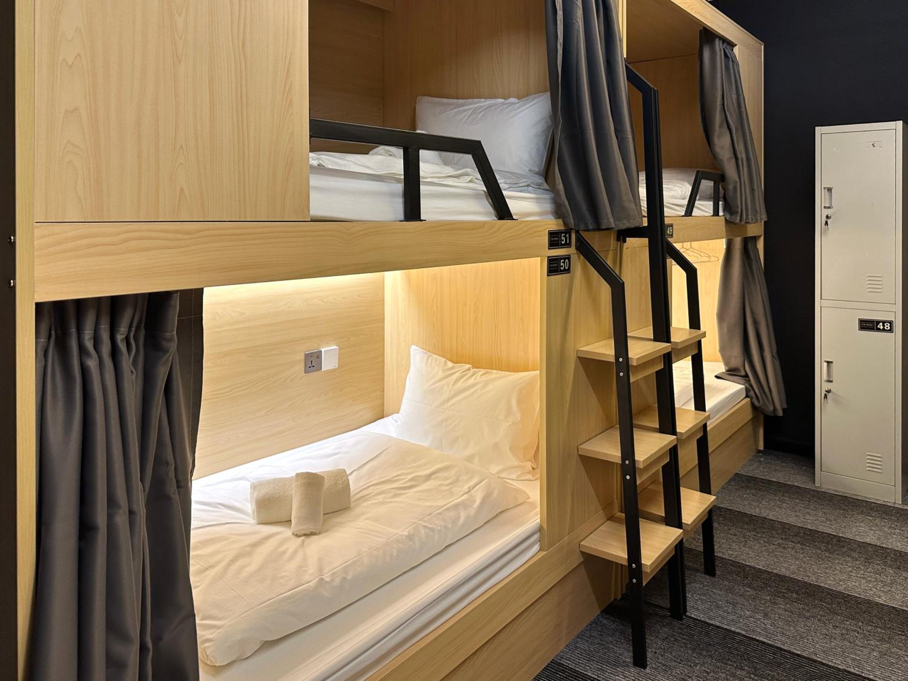 The Room Capsule Hotel, Singapore