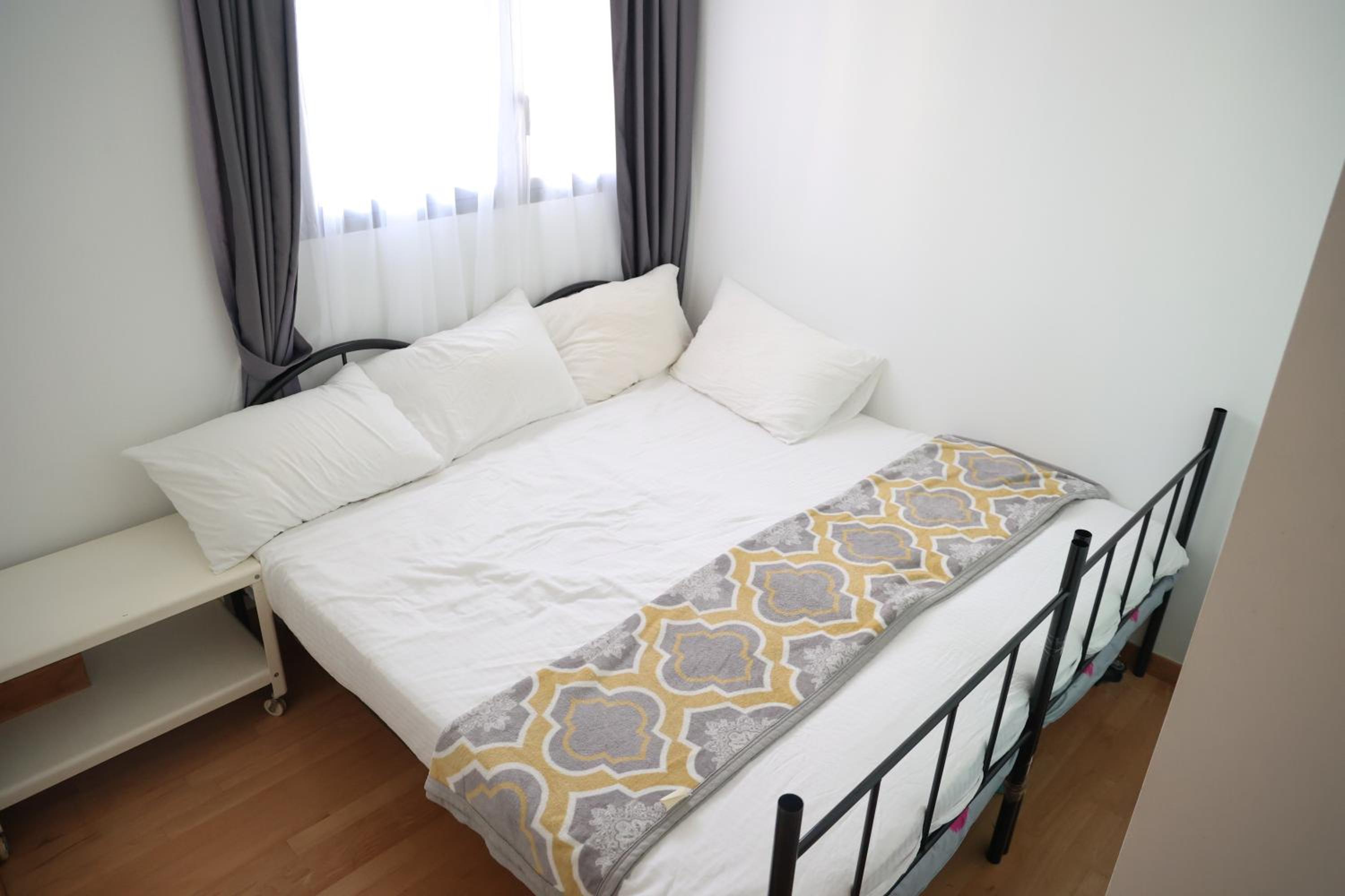 Philip HOME stay, Singapore