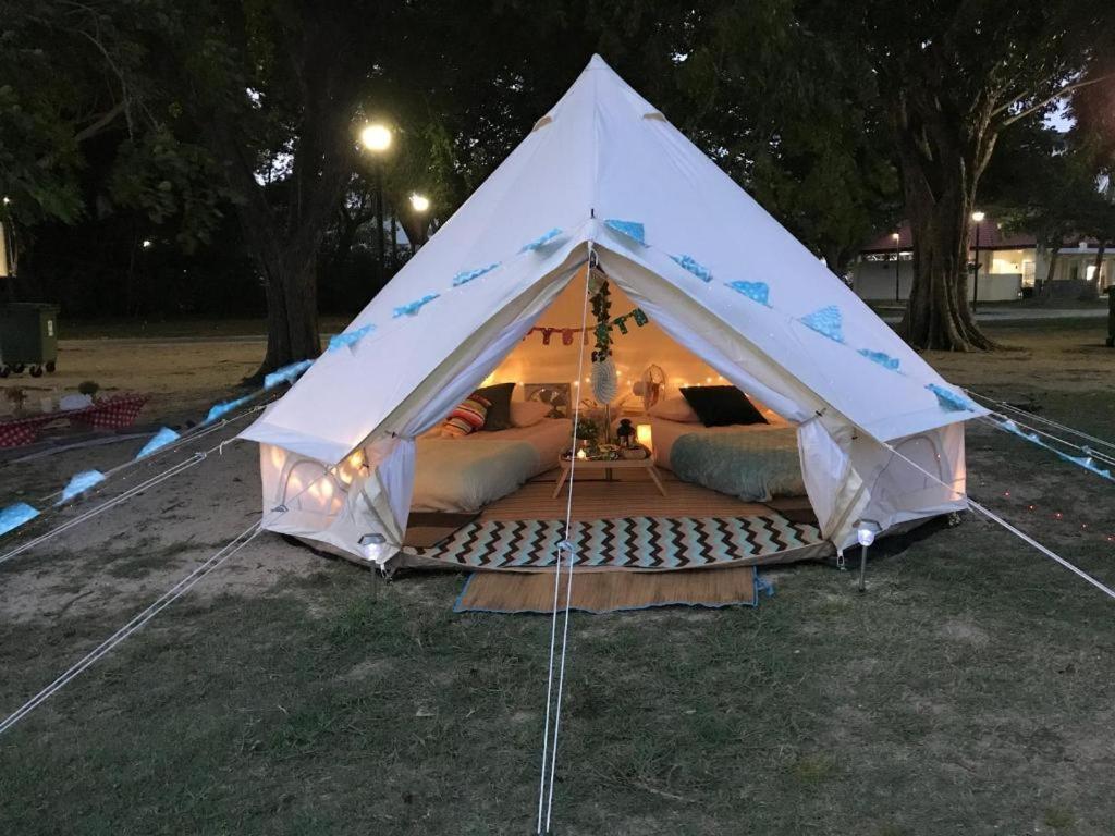 Glamping kaki singapore-Standard medium bell tent, Singapore