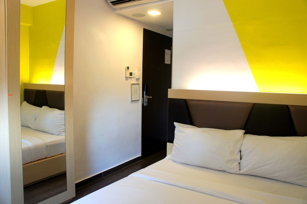 Amaris Hotel by Santika, Singapore