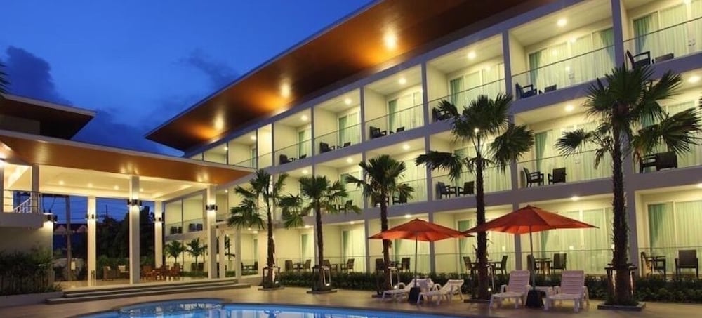 Clear House Resort, Singapore