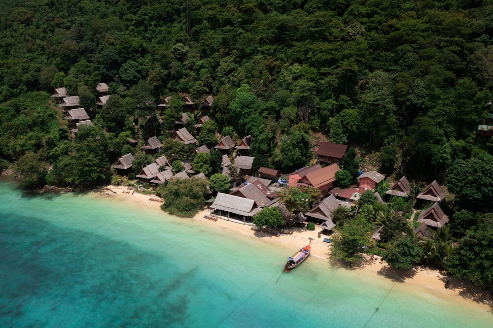 Phi Phi Relax Beach Resort, Singapore