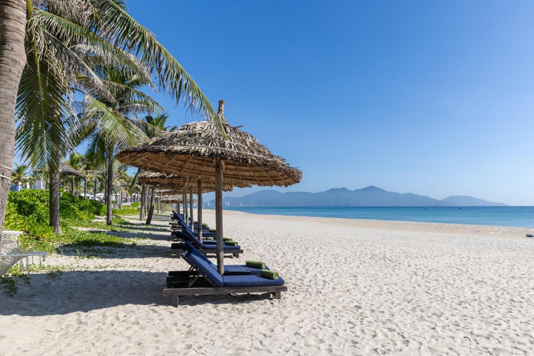 Melia Danang Beach Resort, Singapore