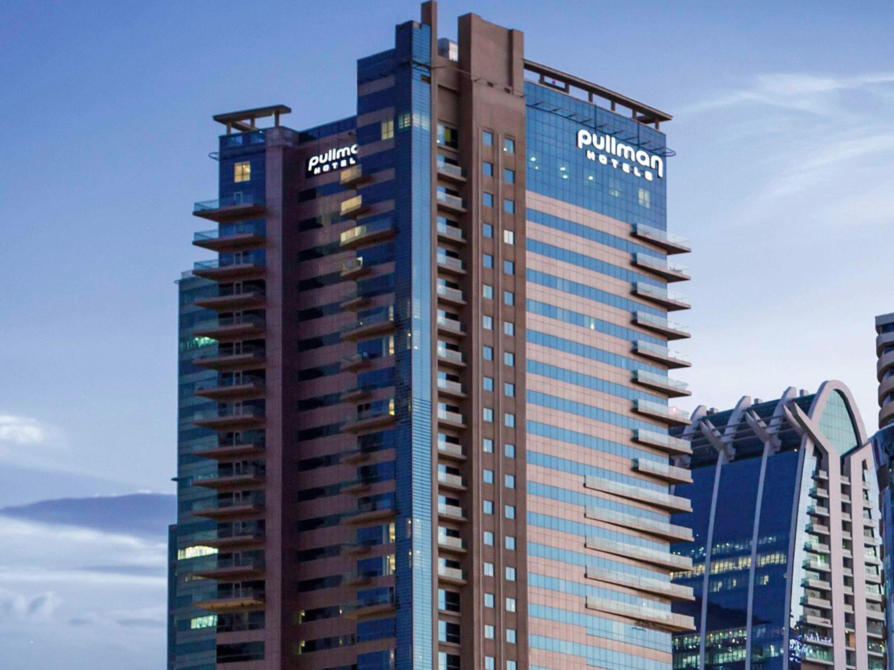 Pullman Dubai Jumeirah Lakes Towers - Hotel and Residence, Singapore