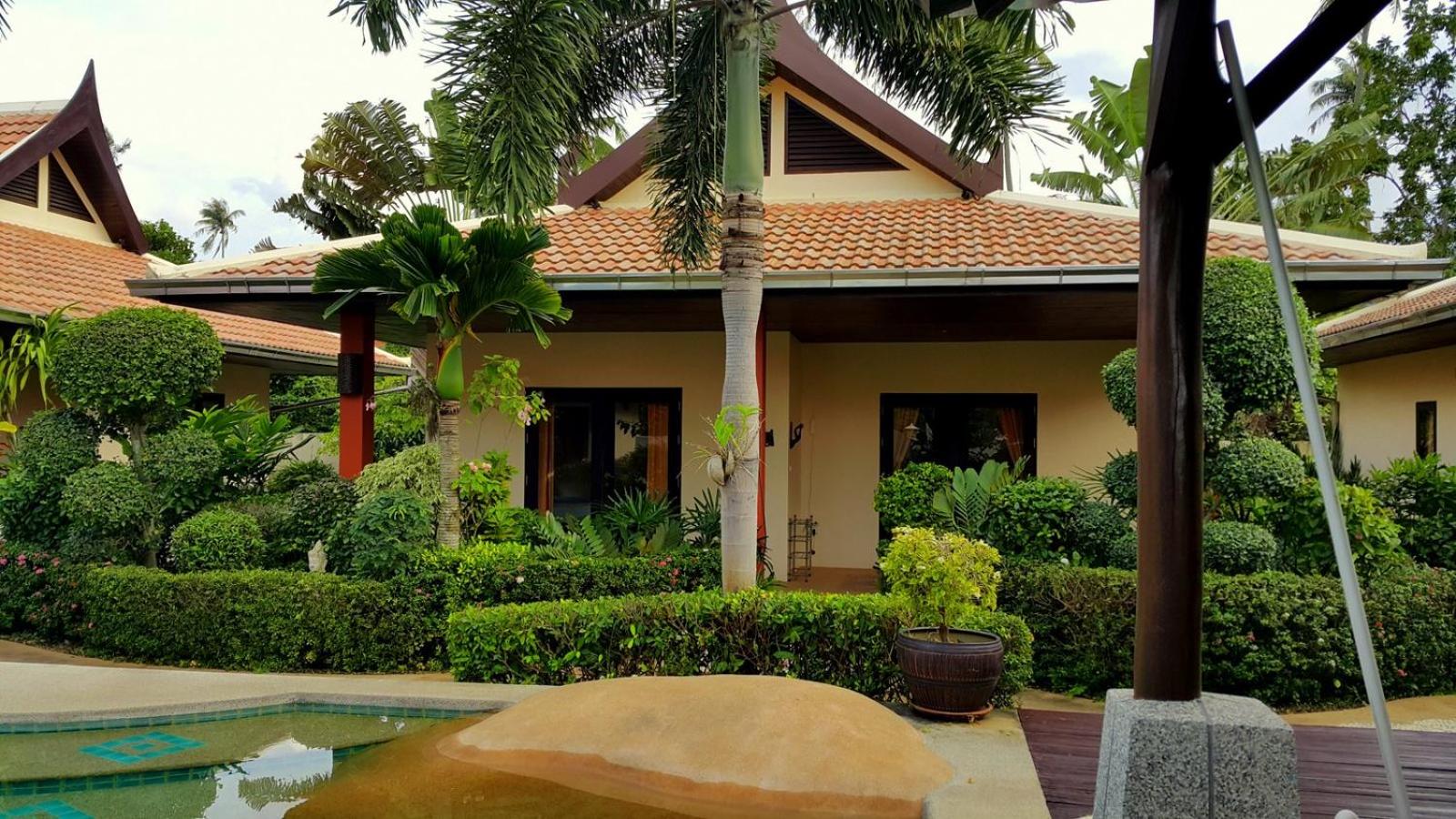 Baan Tropicana, Singapore