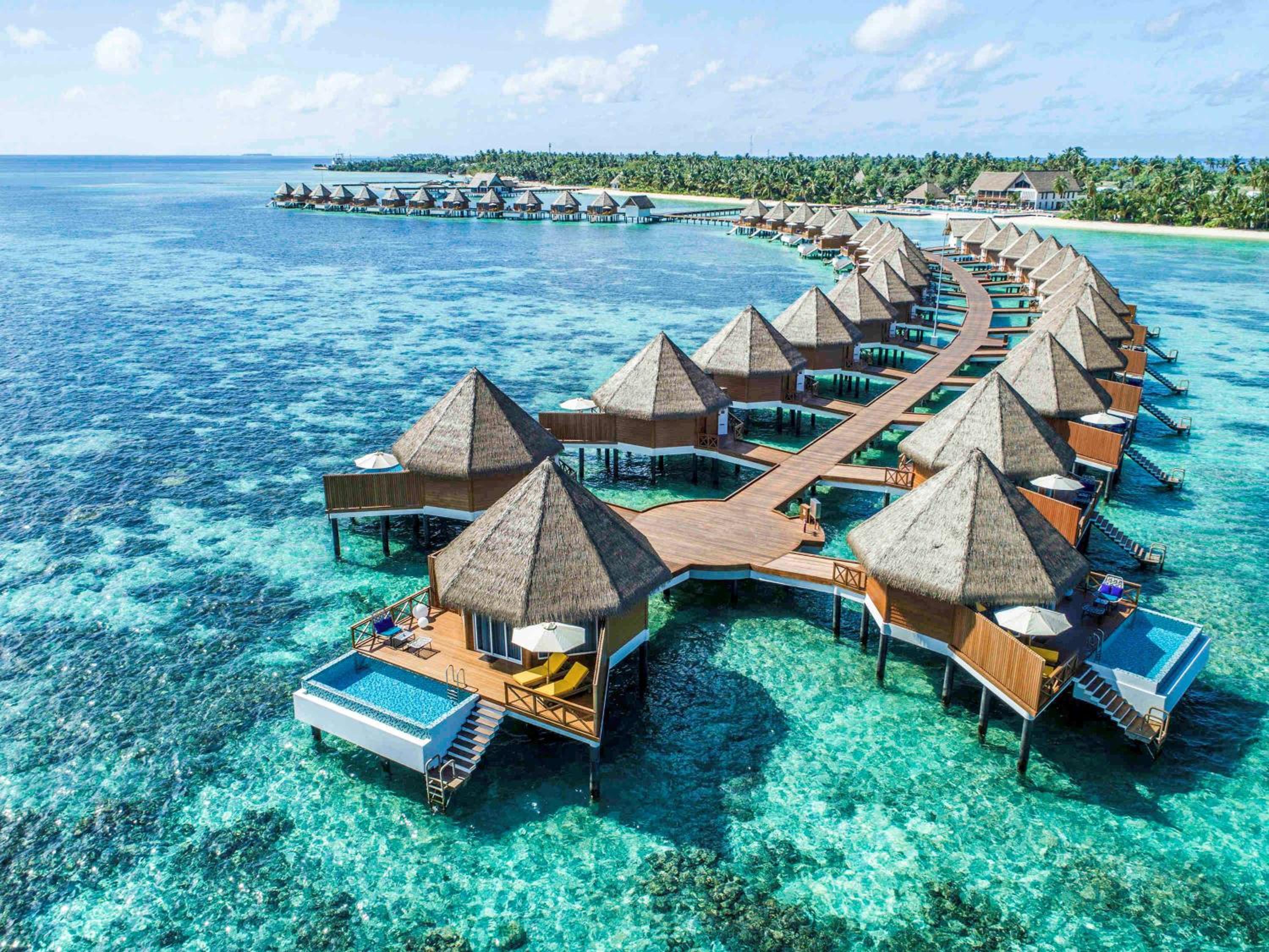 Mercure Maldives Kooddoo Adult-Only Resort, Singapore