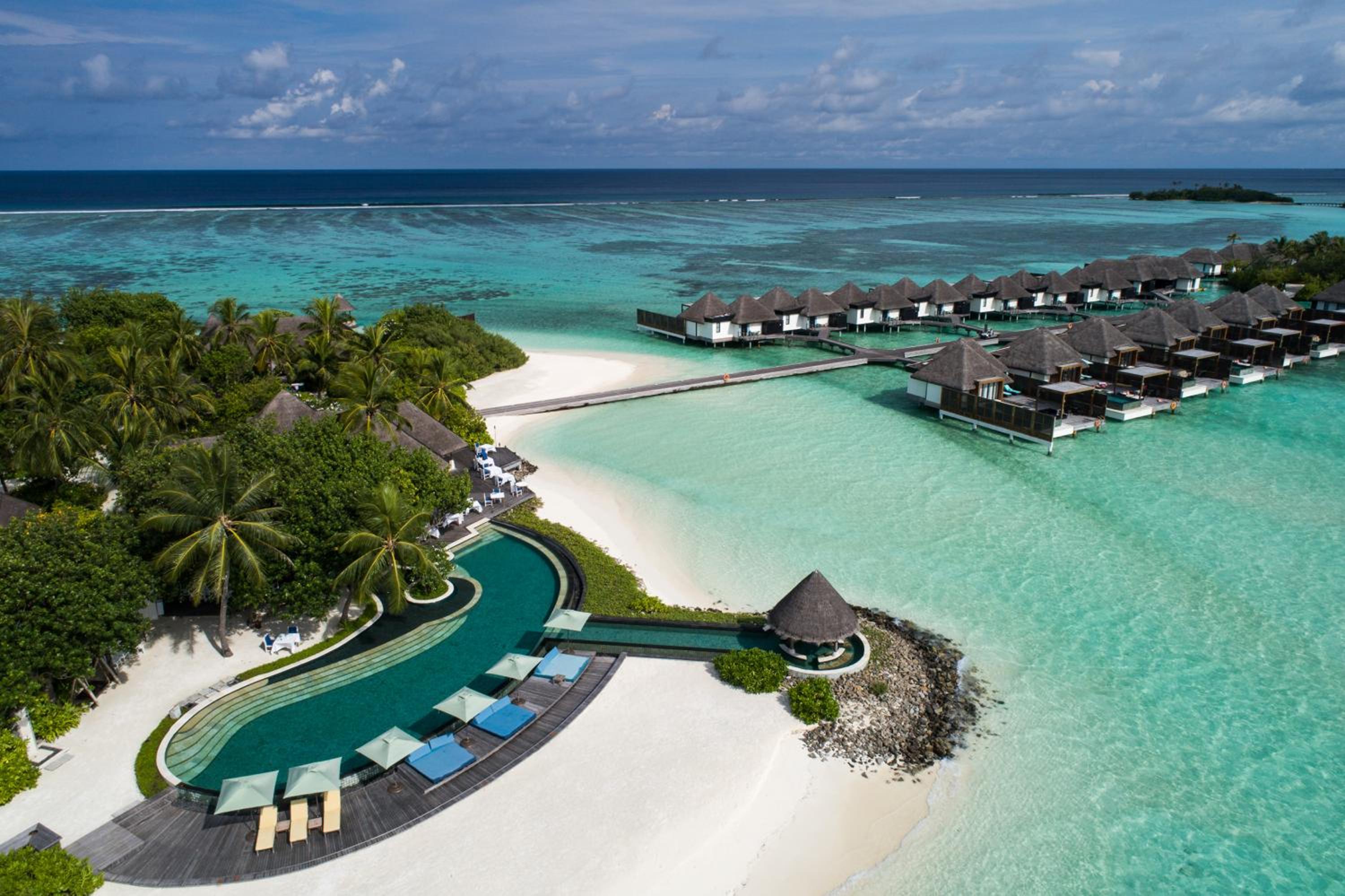 Four Seasons Maldives At Kuda Huraa, Singapore