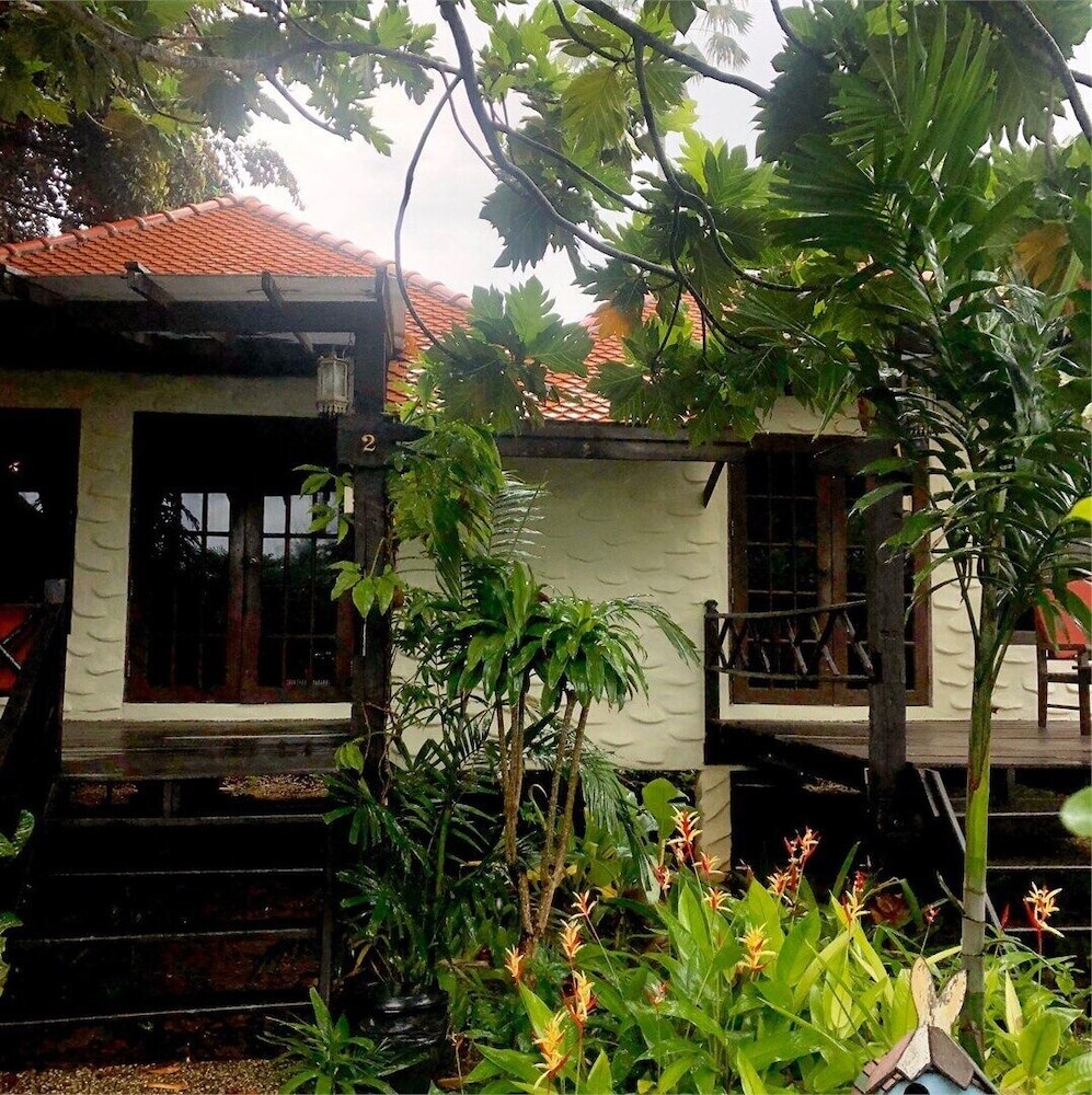 Villa Bali Eco Resort, Singapore