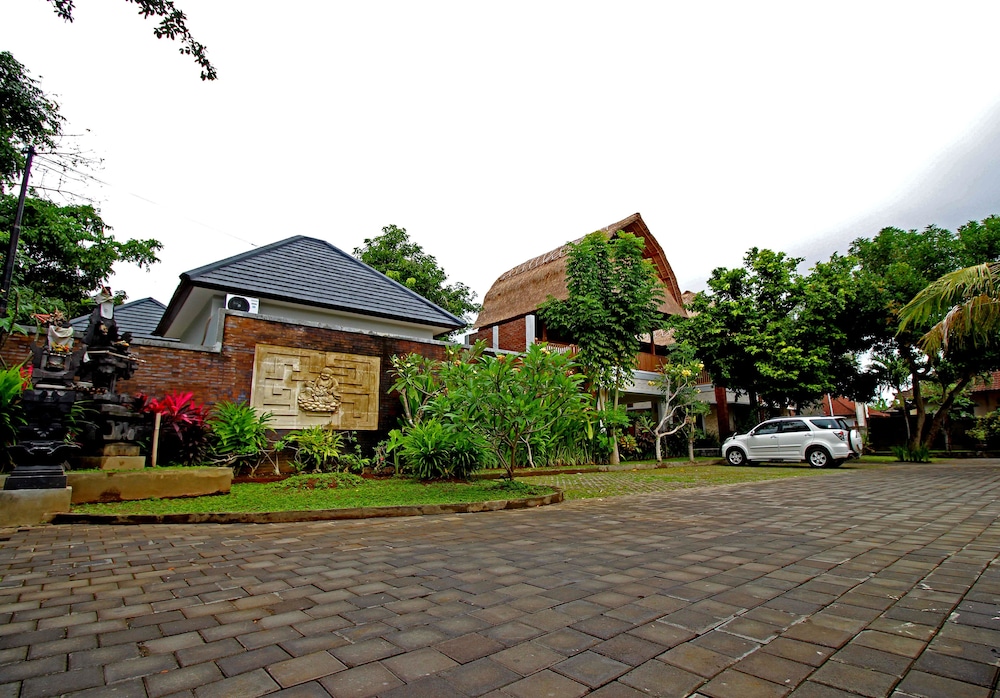 Uma de Villa Sanur, Singapore