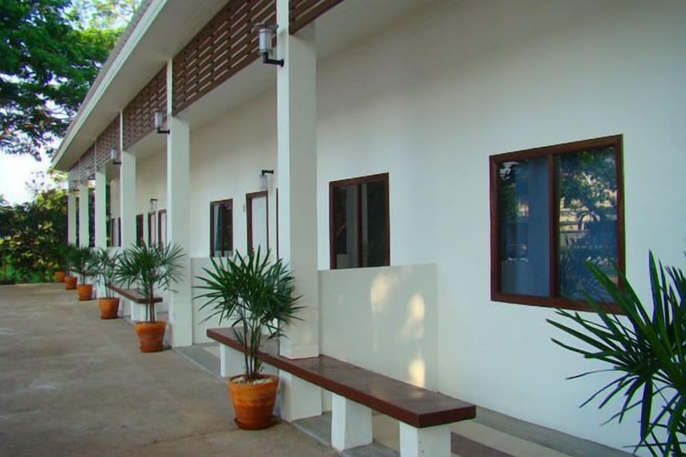 Tonnam Resort, Singapore