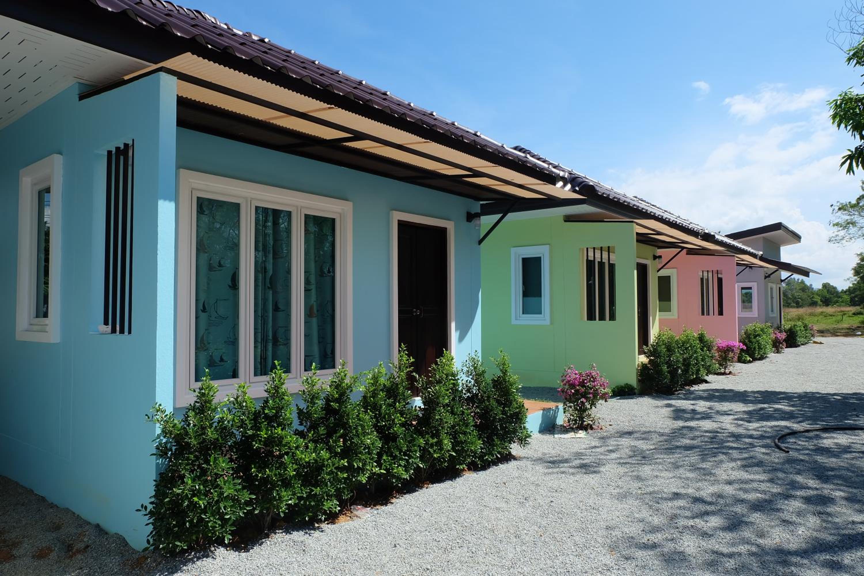Maikhao Beach Guest House, Singapore